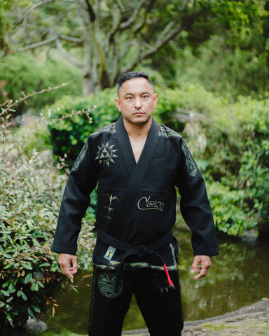 MAUKA (MOUNTAIN): BLACK