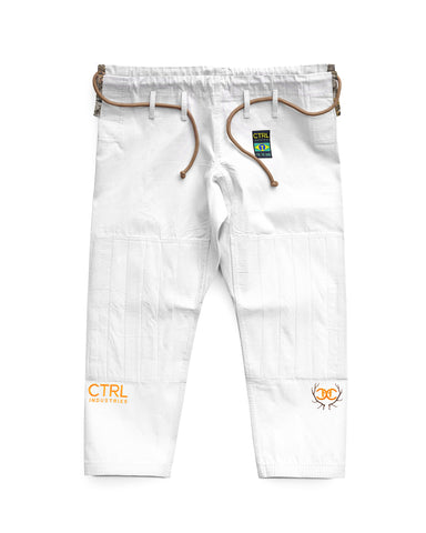 THE OUTFITTER V2: WHITE
