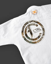 THE OUTFITTER V2: WHITE