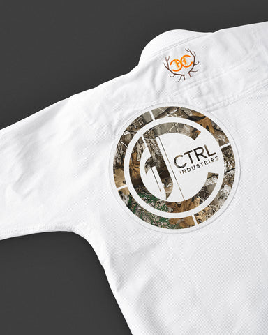 THE OUTFITTER V2: WHITE