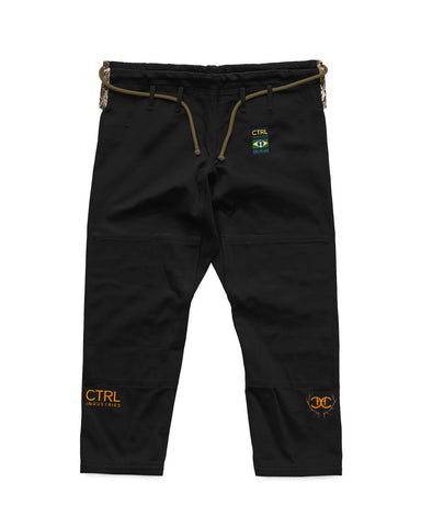 THE OUTFITTER V2: BLACK