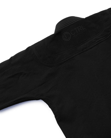 ULTRA TRADIÇÃO 380: BLACK TONAL